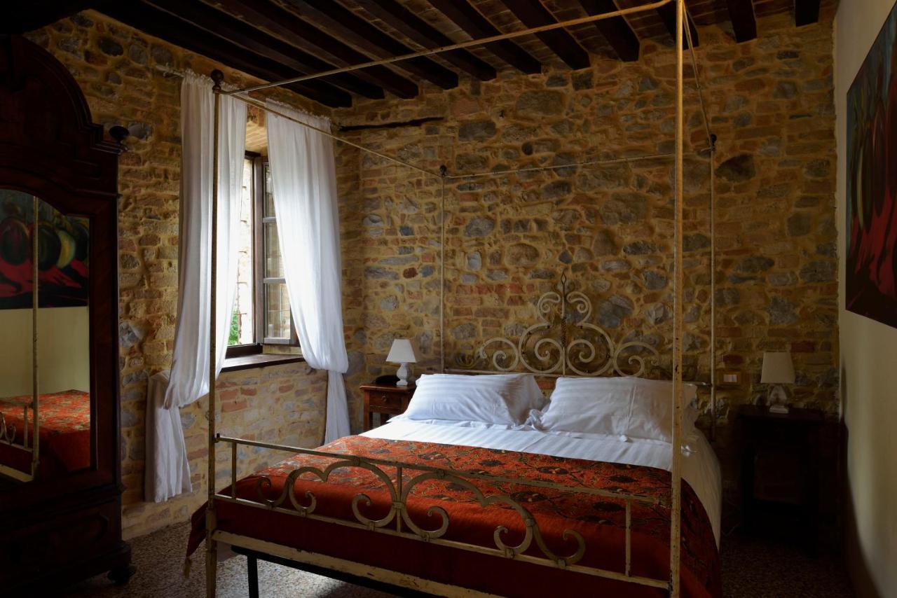 Hotel Antico Borgo Di Tabiano Castello - Relais De Charme à Tabiano Terme Extérieur photo