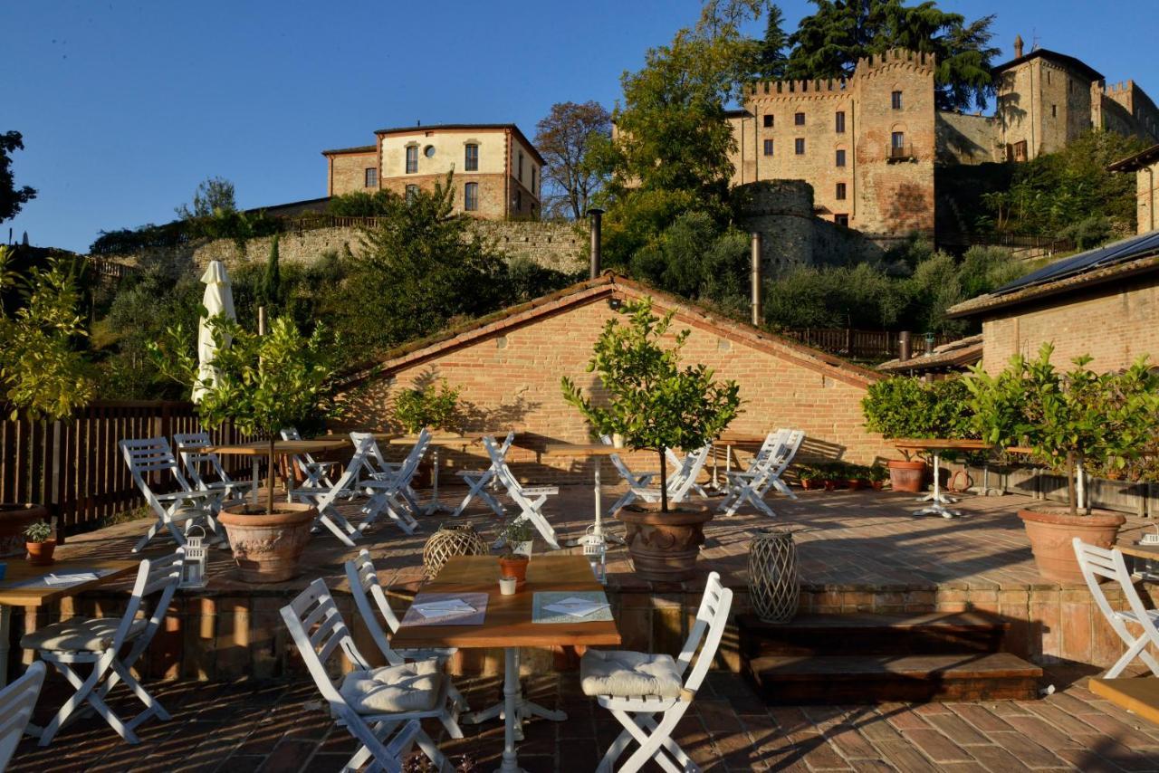 Hotel Antico Borgo Di Tabiano Castello - Relais De Charme à Tabiano Terme Extérieur photo