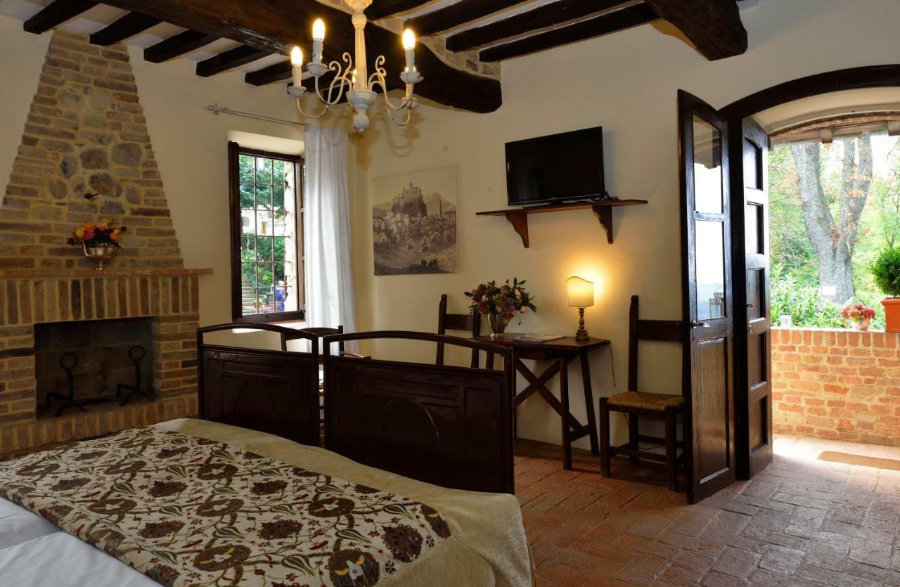 Hotel Antico Borgo Di Tabiano Castello - Relais De Charme à Tabiano Terme Extérieur photo